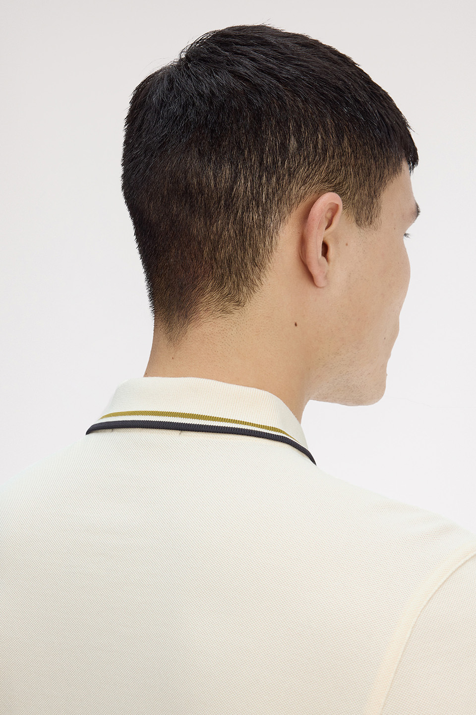 モデル:H183 着用サイズ:M