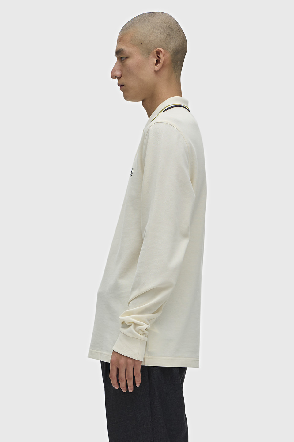 モデル:H178 B84 W67.5 H85 着用サイズ:M