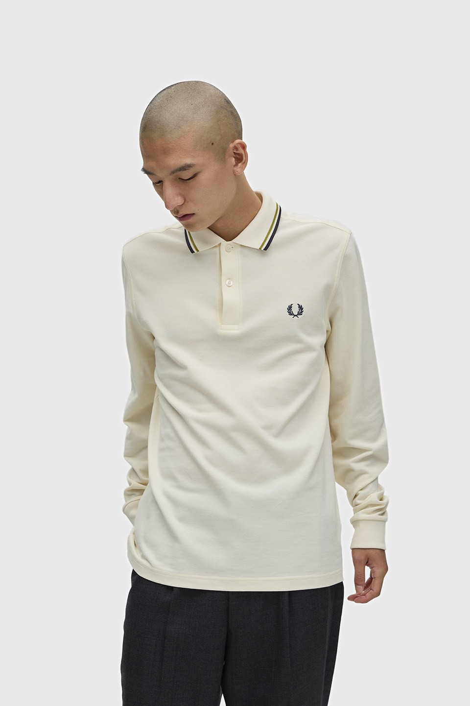 モデル:H178 B84 W67.5 H85 着用サイズ:M