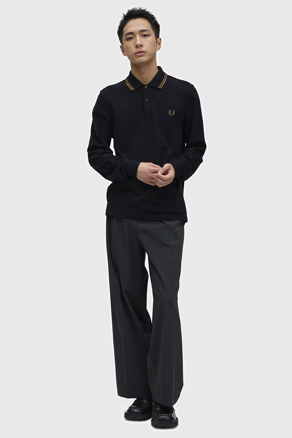 モデル:H182 B80 W68 H89.5 着用サイズ:M