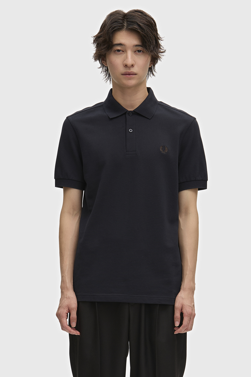 The Fred Perry Shirt - M6000 91C:NAVY / RICH BROWN S