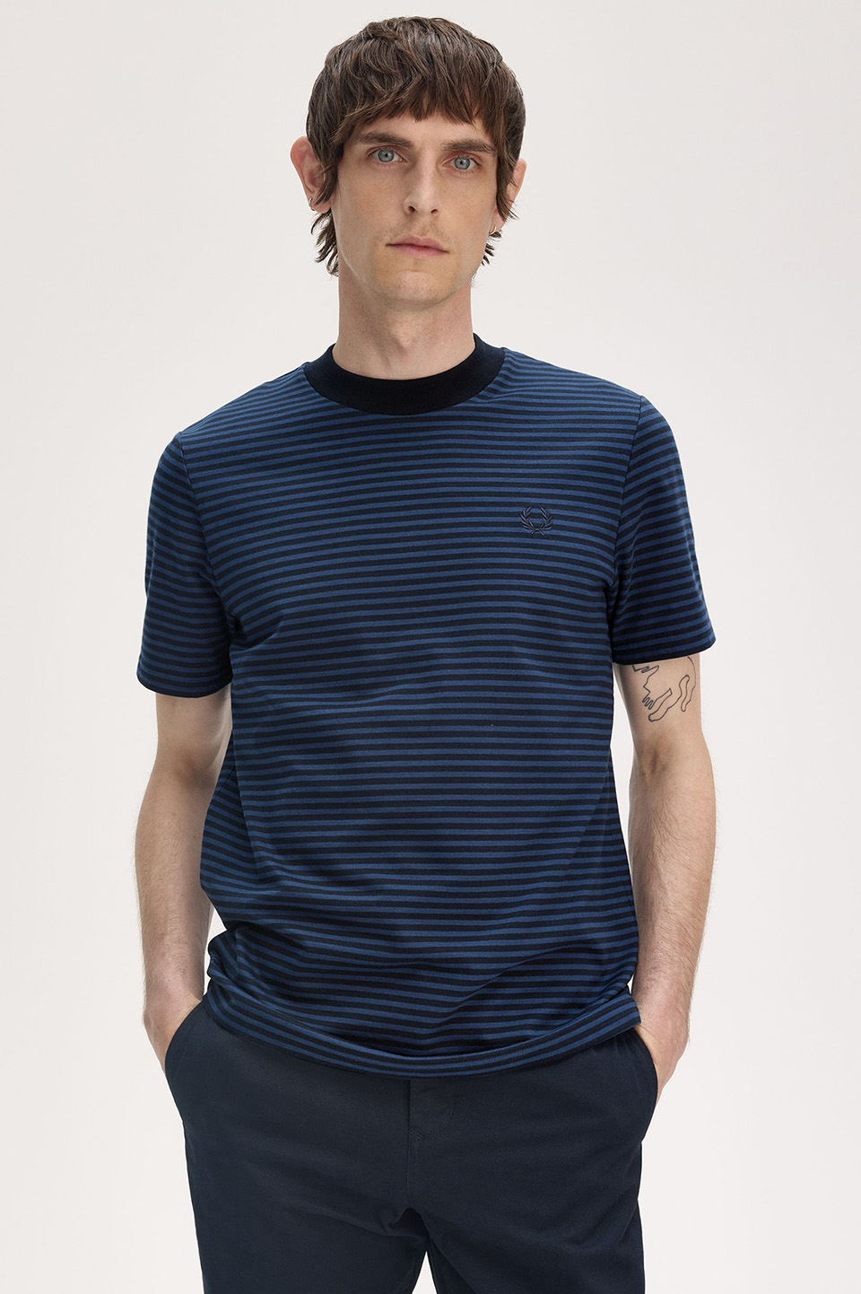 Fine Stripe T-Shirt(S Y92：NAVY / TENNIS BLUE): | FRED PERRY JAPAN