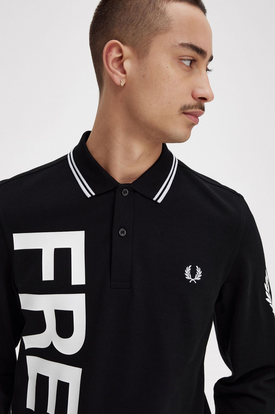 Bold Graphic Long Sleeve Fred Perry Shirt(M 102：BLACK): | FRED 