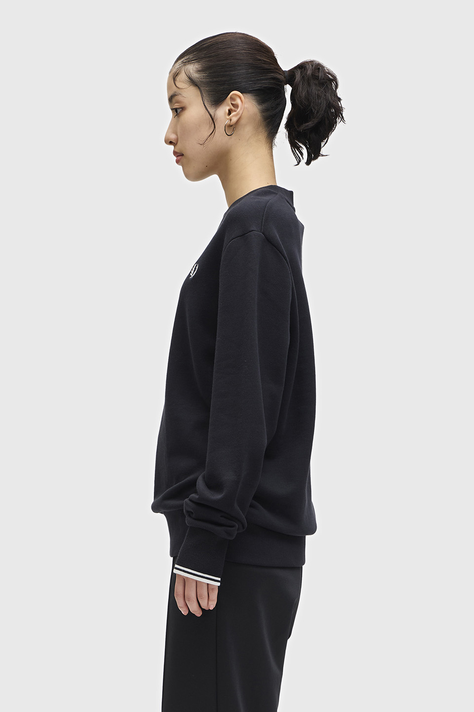 Crew Neck Sweatshirt(S 184：BLACK): | FRED PERRY JAPAN | フレッド