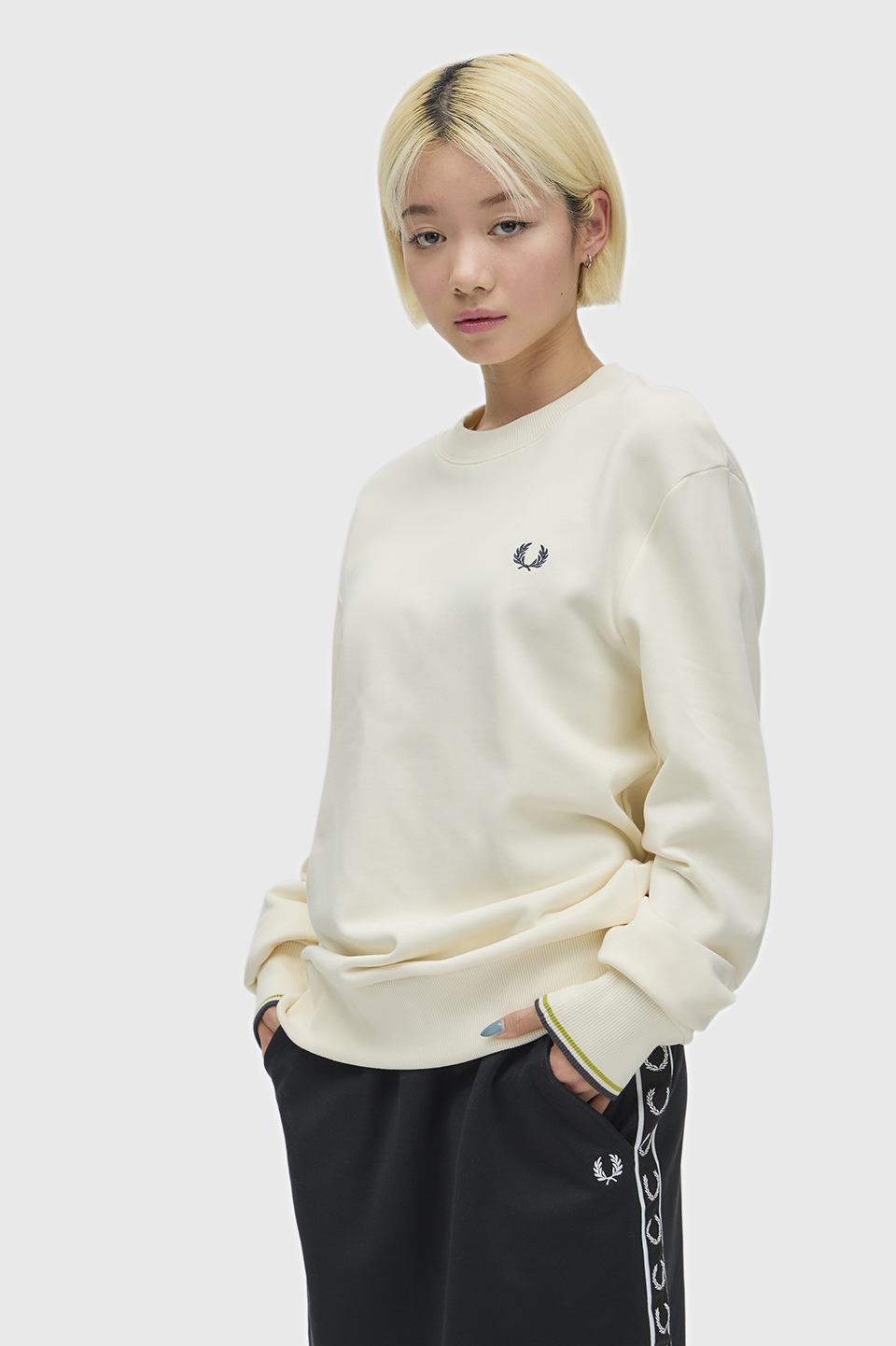 モデル:H163 B85 W58 H85 着用サイズ:M