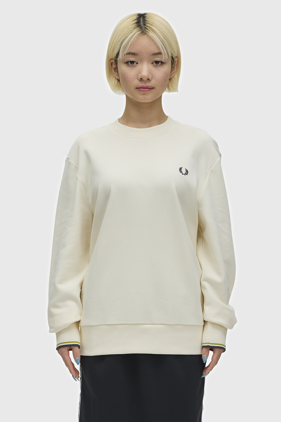 モデル:H163 B85 W58 H85 着用サイズ:M