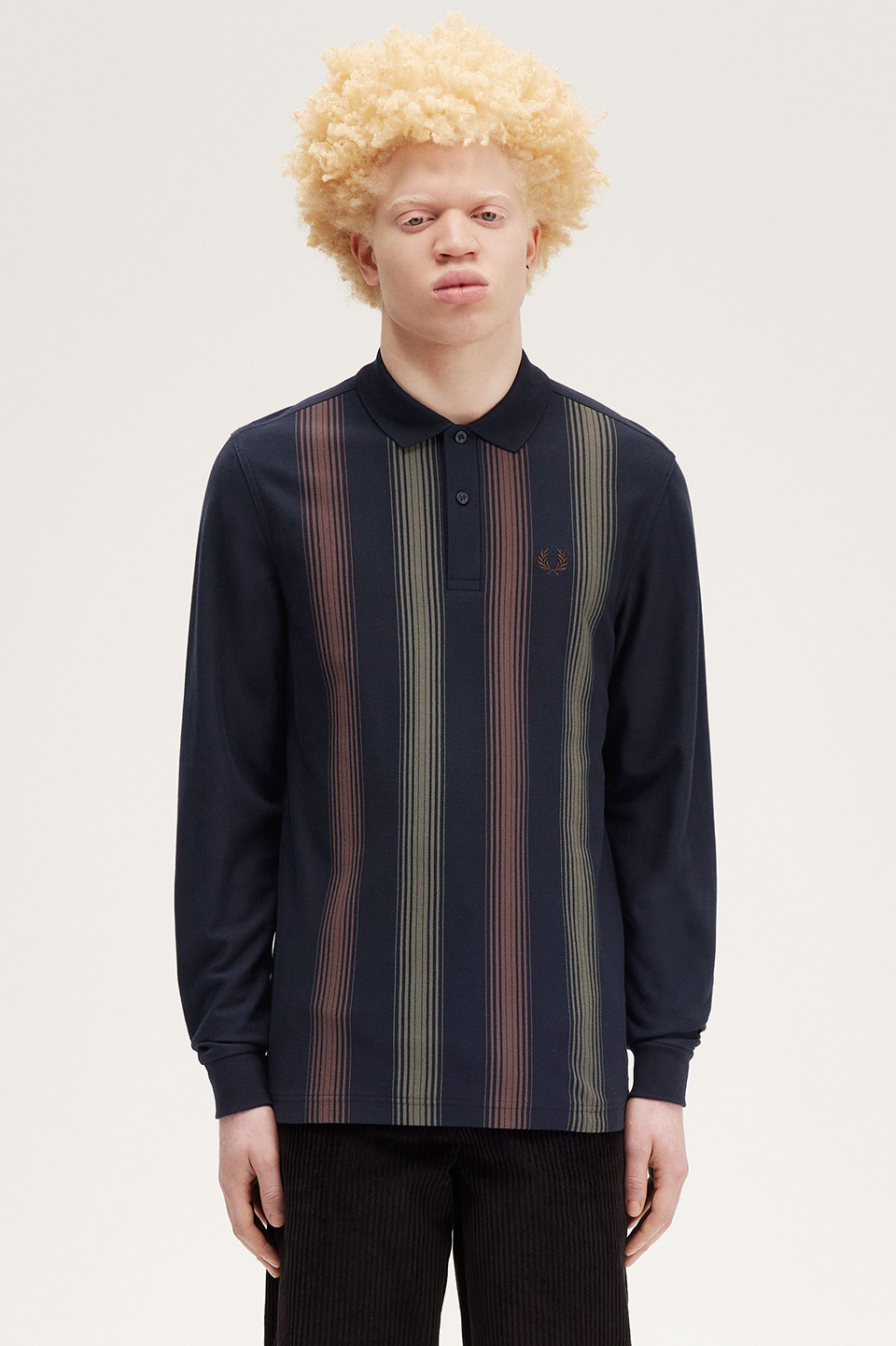 【タグ付き新品】FRED PERRY 長袖ポロシャツ サイズ8 タグ付き新品 FRED PERRY 英国トラッド 鹿の子 刺繍 長袖