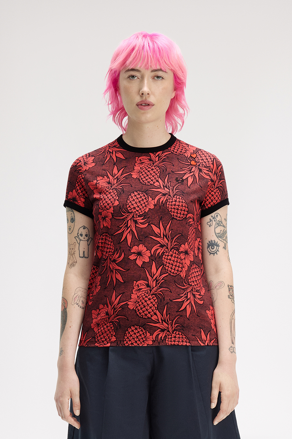 Amy Winehouse Printed T-Shirt(10 23A：STRAWBERRY CREAM): | FRED