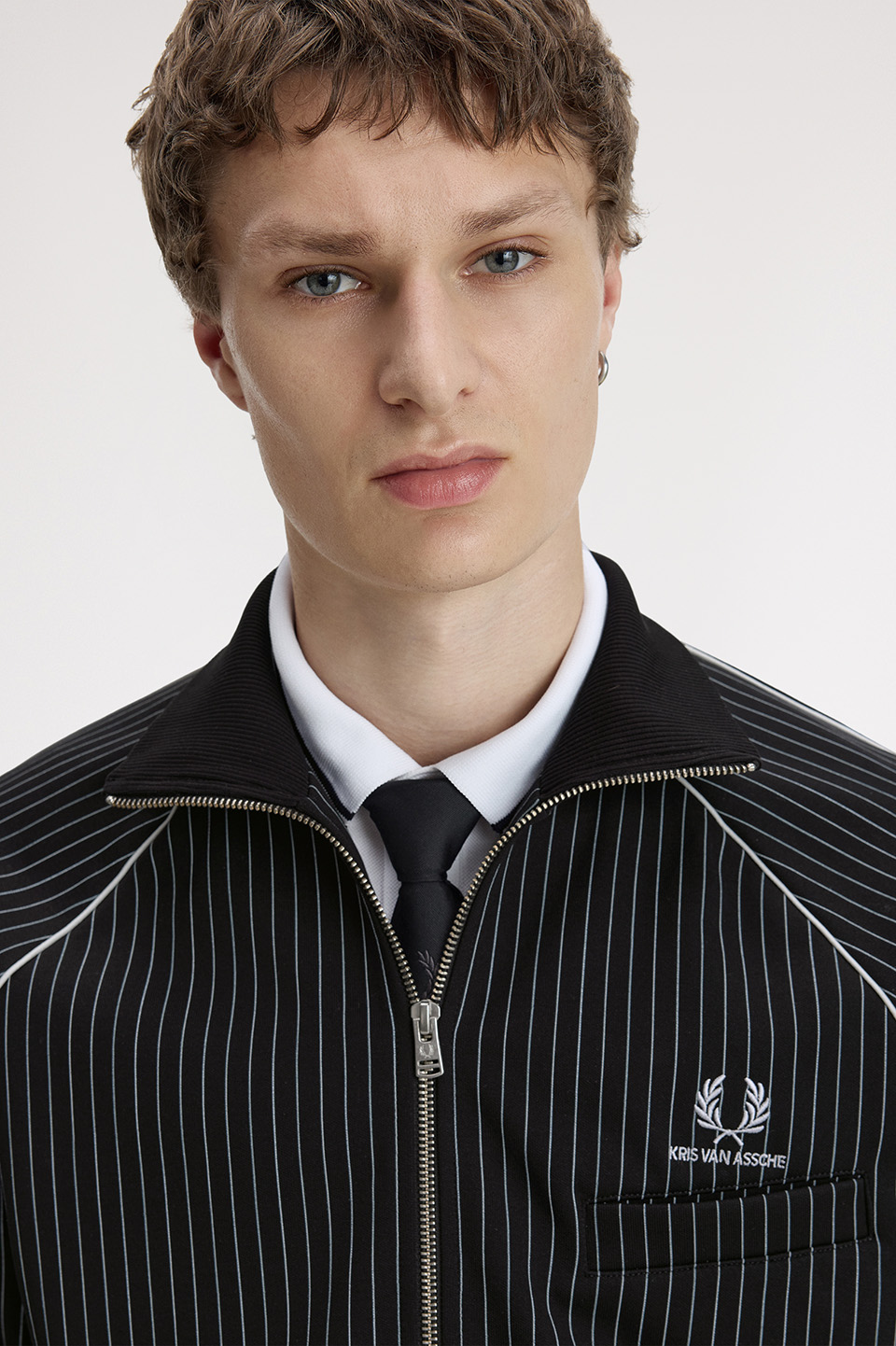 モデル:H186 B92.5 W70 着用サイズ:M