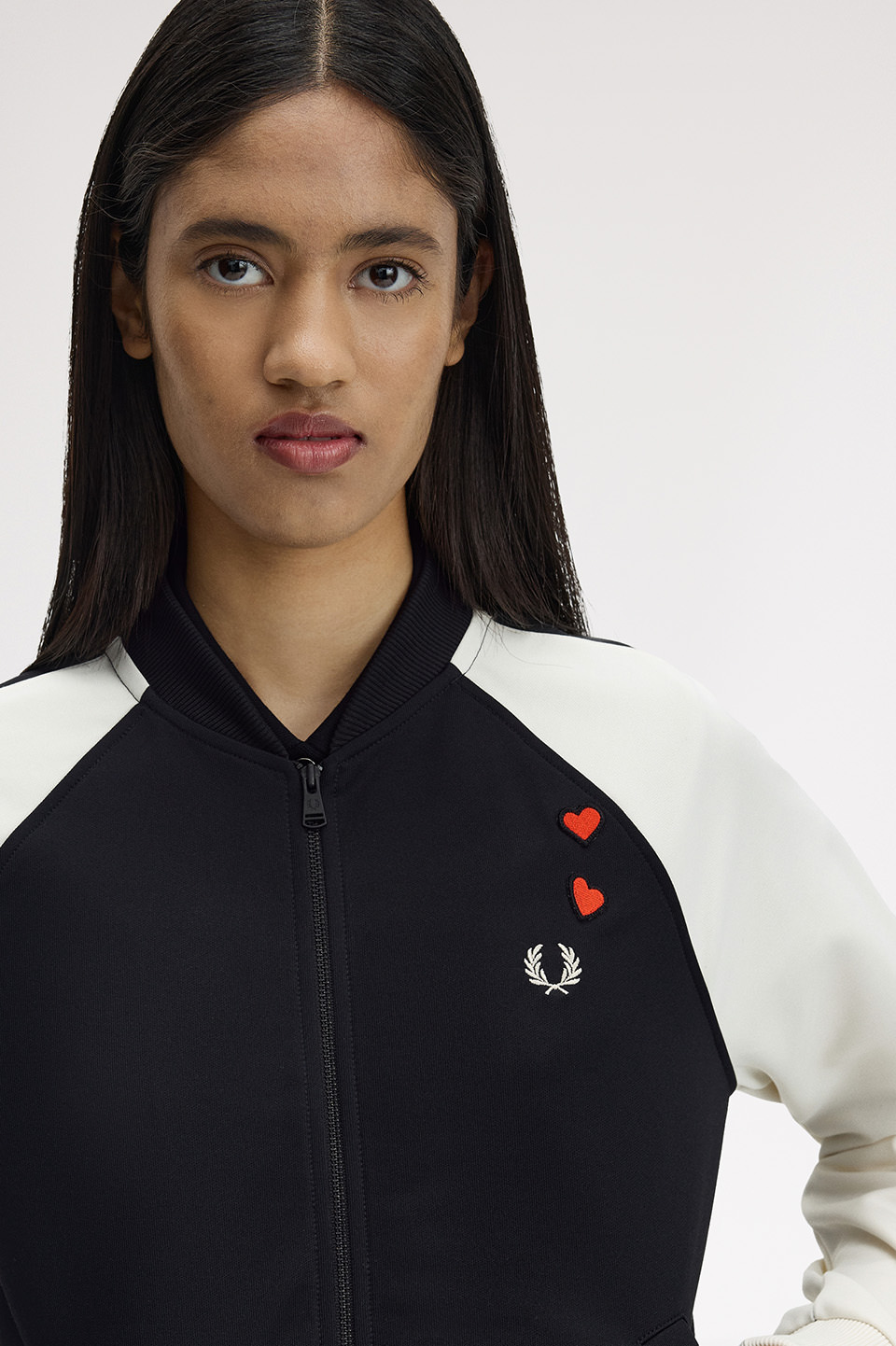 Amy Winehouse Laurel Wreath Bomber Jacket(10 102：BLACK): | FRED