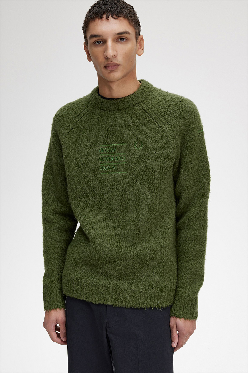 ☆決算特価商品☆ FRED PERRY セーター 100%merinoWool 深緑 S - トップス