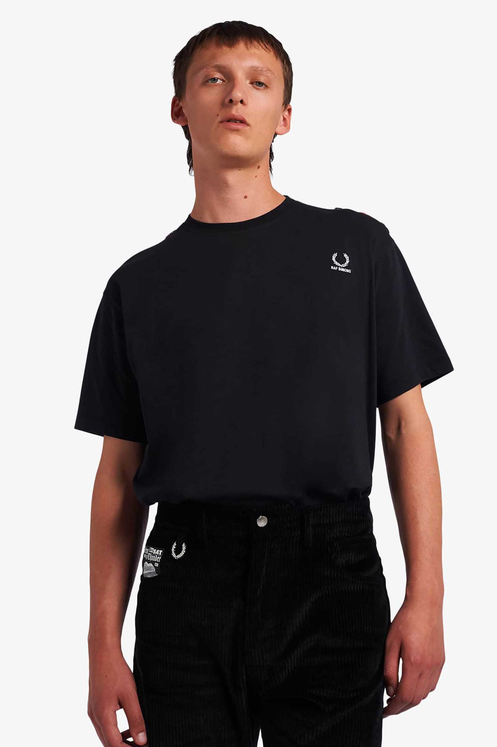 Raf Simons Oversized Shoulder Detail T-Shirt(S 102：BLACK): | FRED ...