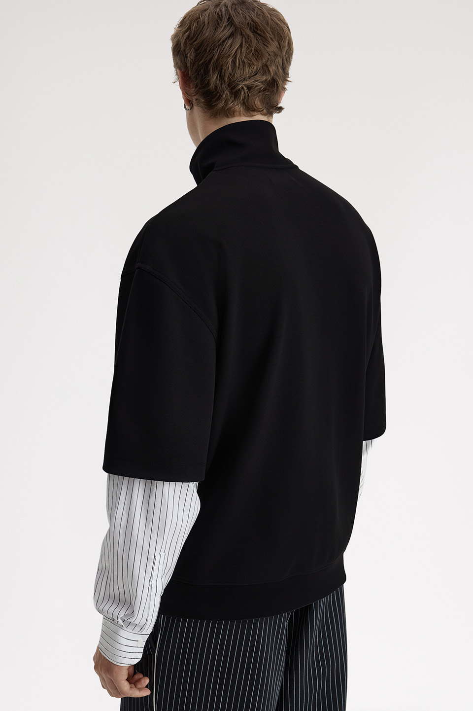 モデル:H186 B92.5 W70 着用サイズ:M