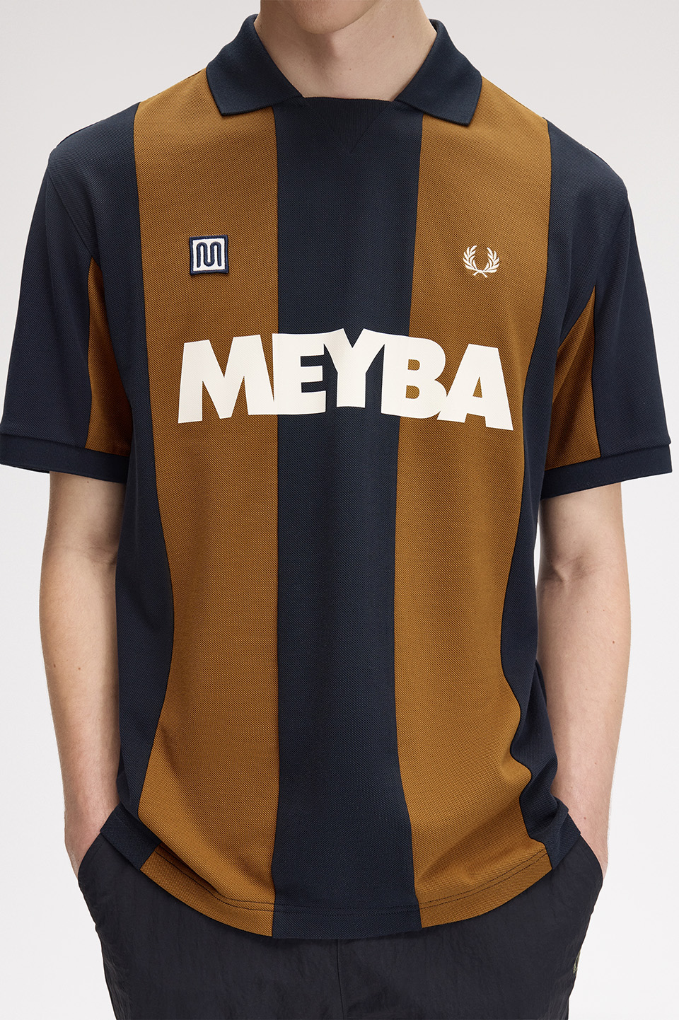 モデル:H188 B91 W76 着用サイズ:M