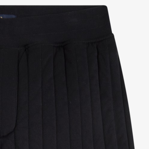 102：BLACK