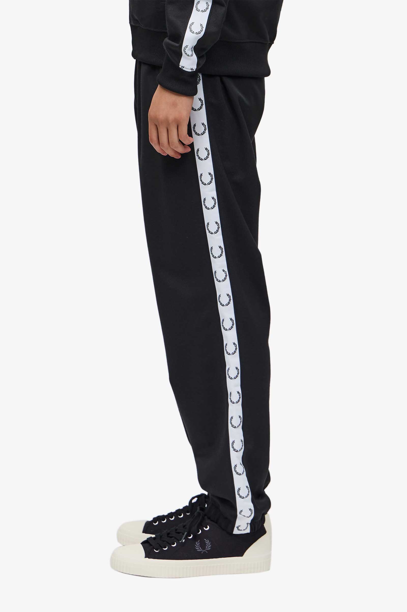 FRED PERRY SIDE TAPED TRACK PANTS