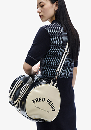 Classic Barrel Bag