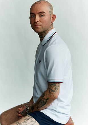 The Fred Perry Shirt - M12