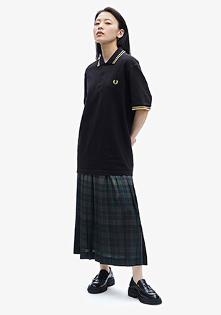 The Fred Perry Shirt - M12