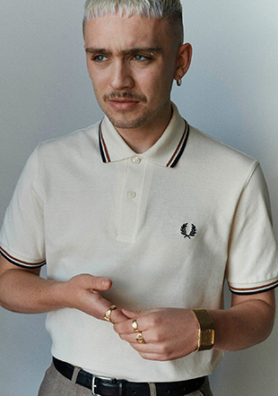 The Fred Perry Shirt - M12